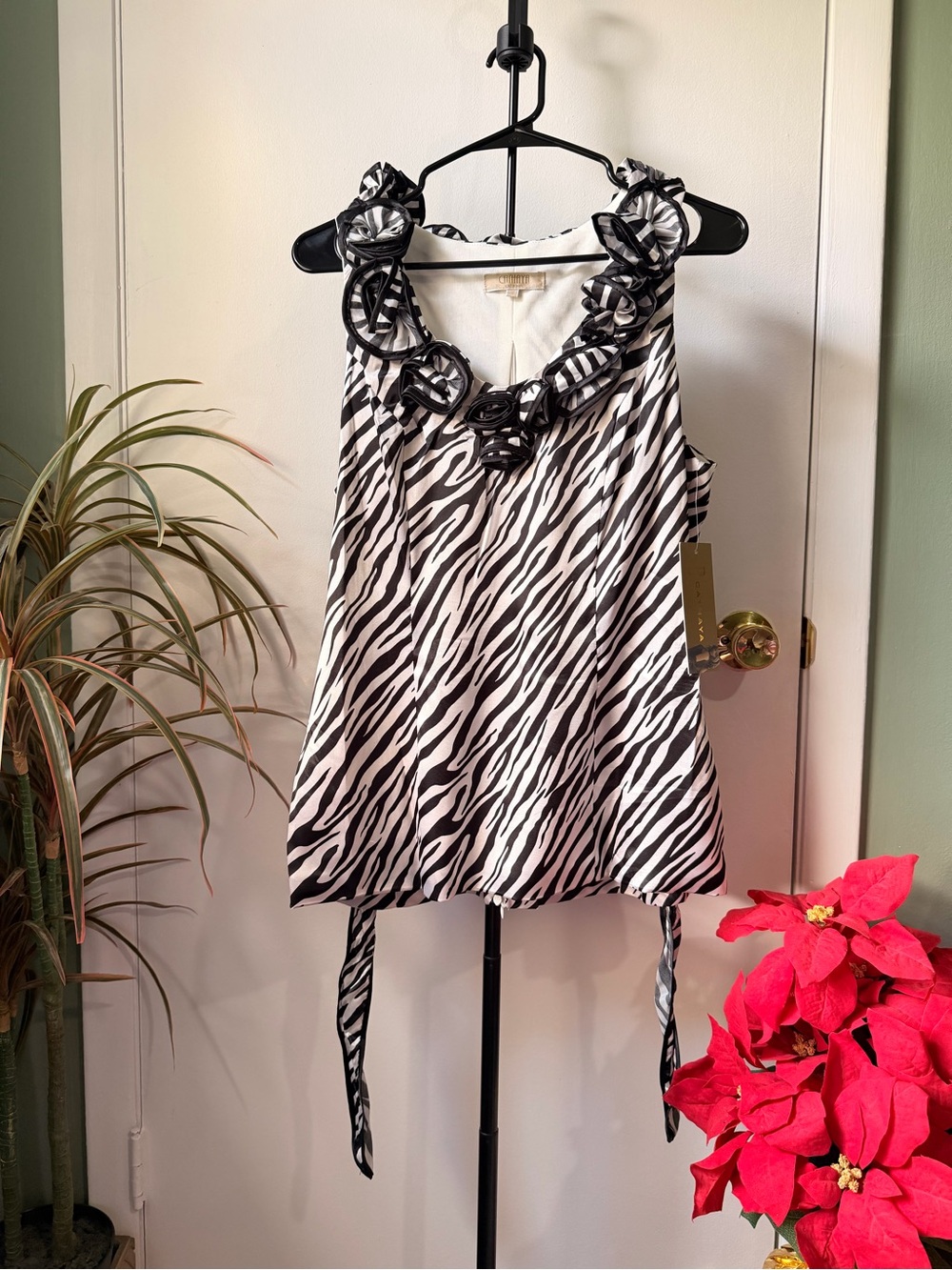 Cathaya Zebra Print Floral Rosette Sleeveless Top-Size L (12)